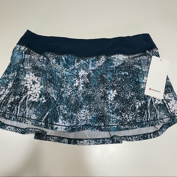 lululemon athletica Dresses & Skirts - Lululemon Skirt NWT Size 12